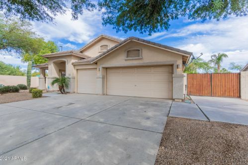 2103 Nielson St, Gilbert, AZ 85295-5428