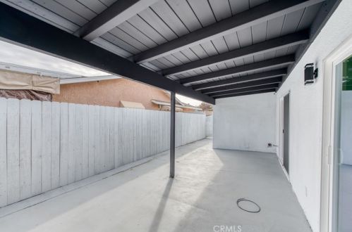 4747 Kaviland Ave, Fresno CA  93725-1716 exterior