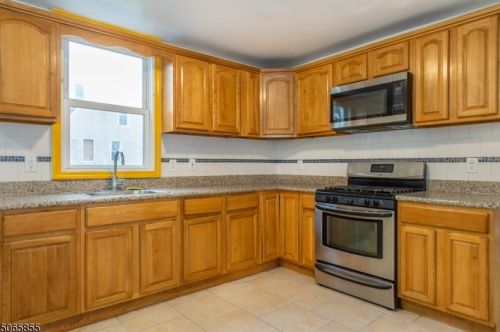 198 Ellis Ave, Irvington NJ  07111-3620 exterior