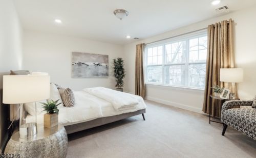 38 Walnut St, Little Falls NJ  07424-1402 exterior