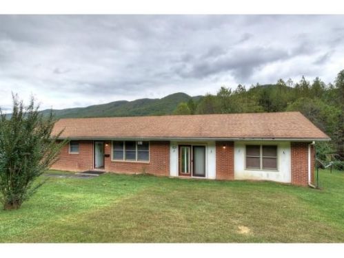 1162 Blue Springs Rd, Elizabethton, TN 37643-5524