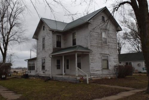 201 Washington St, Conesville, IA 52739-4700