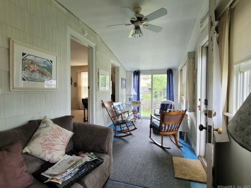 39 Langworthy Ave, Stonington CT  06378-3022 exterior
