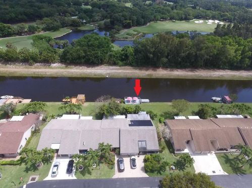 96 Mayfair Ln, Boynton Beach, FL 33426-8127