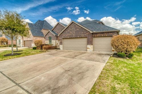 302 Round Lake Dr, Richmond, TX 77469-1159
