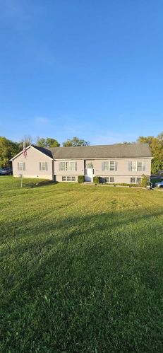 11 Winding Creek Ln, Wassaic, NY 12592-2454