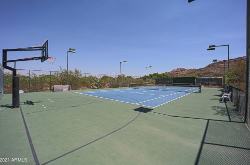 6220 Cholla Dr, Scottsdale AZ 85253-3170 exterior