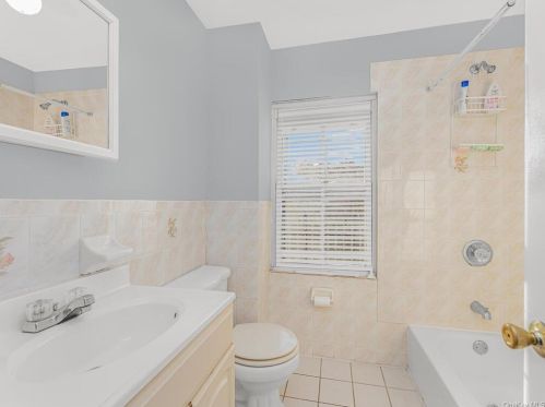 3241 Barker Ave, Bronx NY  10467-6301 exterior