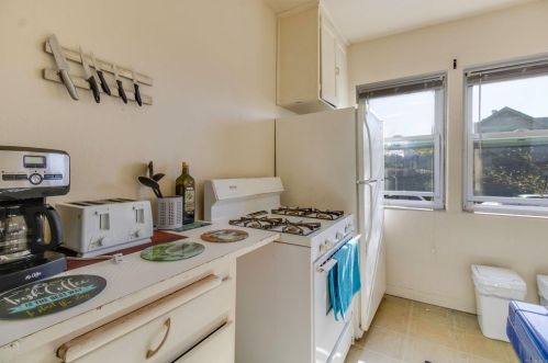 1501 Grove St, San Diego CA 92102-1439 exterior