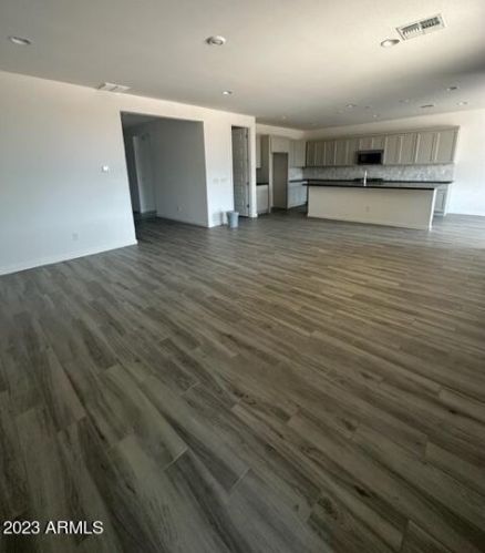 4914 110th Ave, Tolleson, AZ 85353-9119