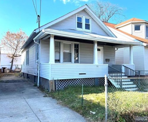 504 31st St, Paterson NJ  07504-2120 exterior