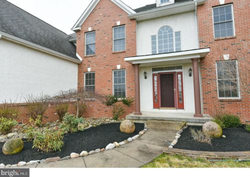 1781 Hawks Nest Dr, Collegeville, PA 19426-1465