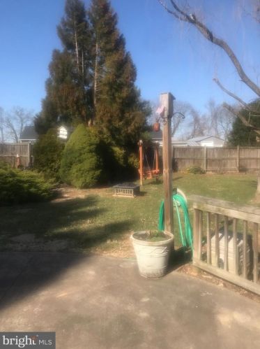 35 Clifford Ct, Harpers Ferry WV  25425-3102 exterior
