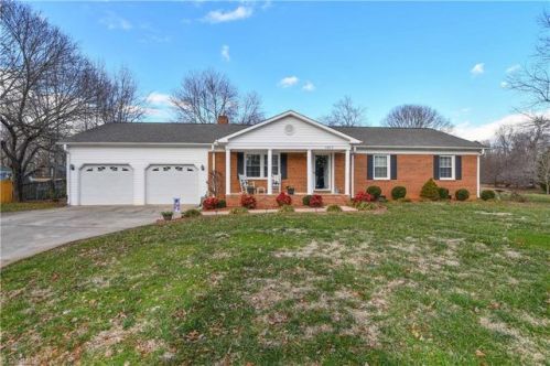 4603 Luewood Rd, Greensboro, NC 27405-9559