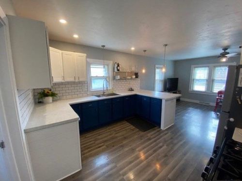 970 Holzer St, Green Bay, WI 54303-3870