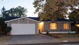 1819 Lynwood Dr, Concord CA  94519-1125 exterior