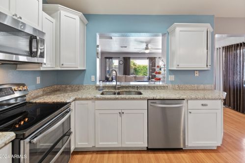 4746 Evans Dr, Glendale AZ  85306-4431 exterior