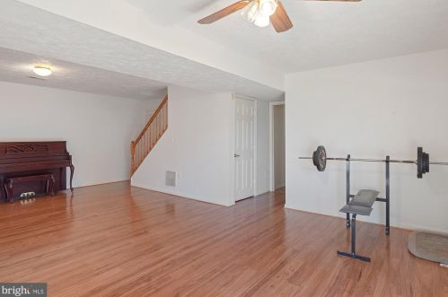 5762 Ralston Ct, Woodbridge VA  22193-3761 exterior