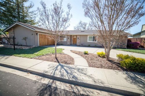 204 Chadwick Way, Benicia, CA 94510-1909