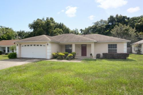 1476 Old Apopka Rd, Apopka, FL 32703-7106