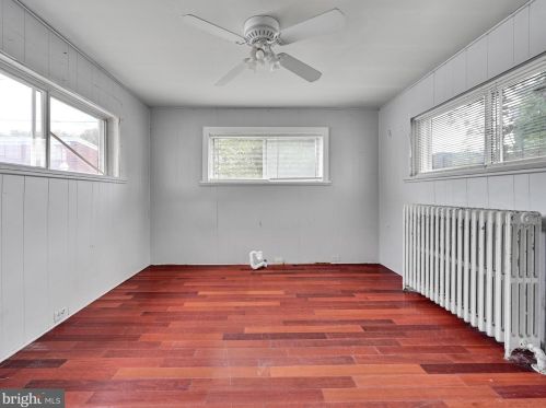 618 New Holland Ave, Lancaster PA 17602-2136 exterior