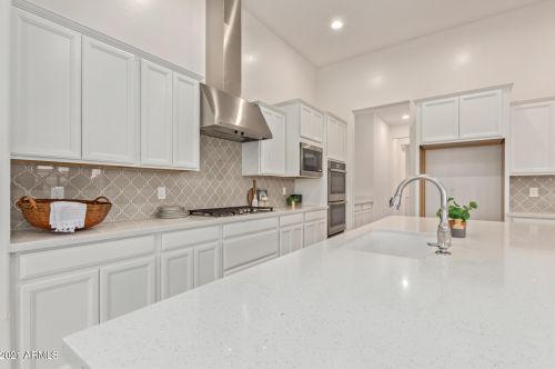 3731 Arabian Dr, Gilbert AZ  85296 exterior