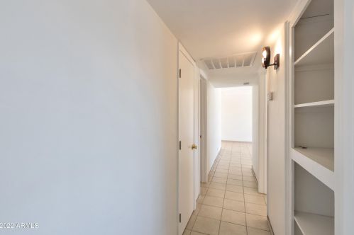 2007 38 Ave, Phoenix AZ 85053-4502 exterior