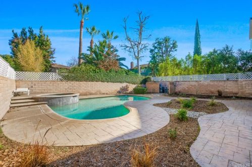 4946 Haskell Ave, Van Nuys CA 91436-1540 exterior