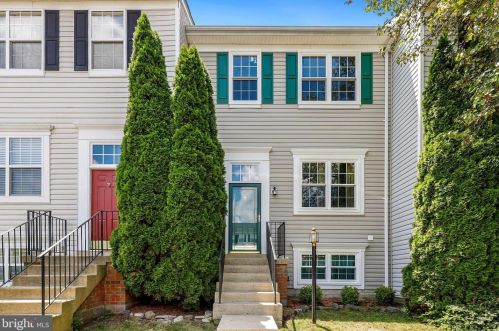 12327 Penzance Ln, Bristow, VA 20136-2019