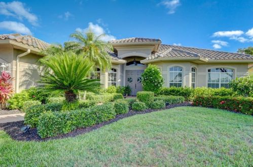 9768 Treasure Cay Ln, Bonita Springs, FL 34135-6807