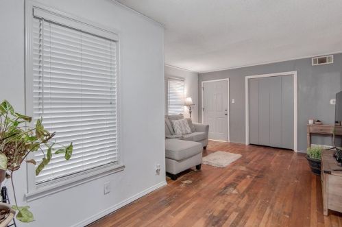 3759 Kris St, Fort Worth TX  76180 exterior