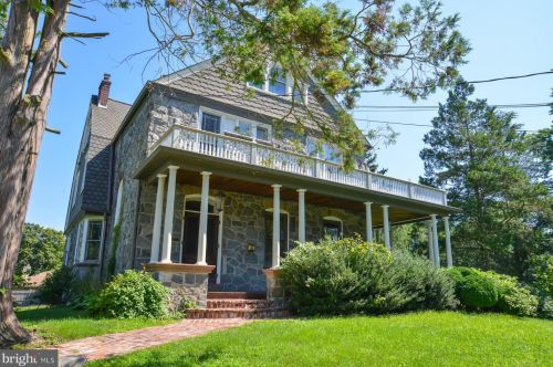 232 Hunter St, West Deptford, NJ 08096-2568