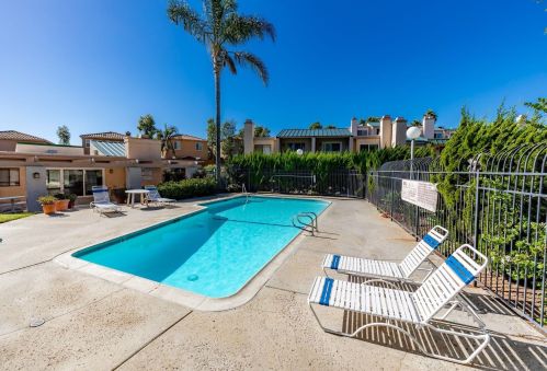 704 Silver Dr, Vista CA  92083-4243 exterior