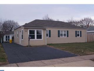 731 Woodtop Rd, Wilmington, DE 19804-2627