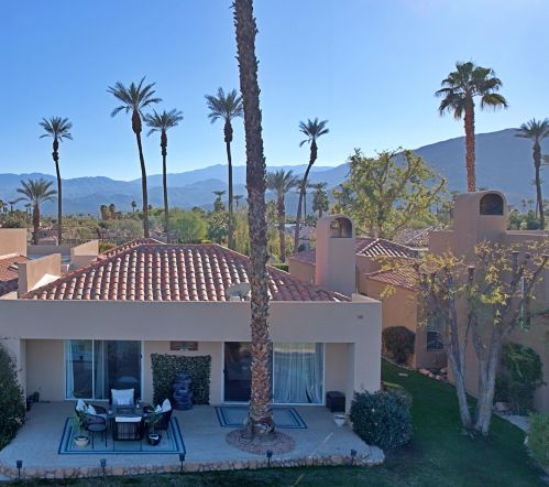 84 Lake Shore Dr, Rancho Mirage CA  92270-4054 exterior