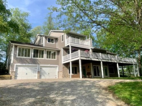 17041 Tulloss Rd, Mount Vernon, OH 43050-9582