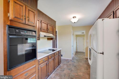 10711 Kettle Run Rd, Nokesville VA  20181-1715 exterior