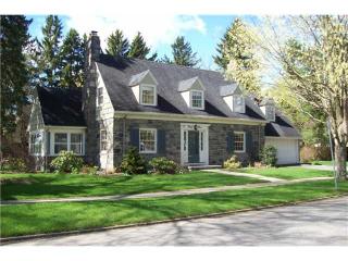 33 Greenwich Ln, Rochester, NY 14618-2203
