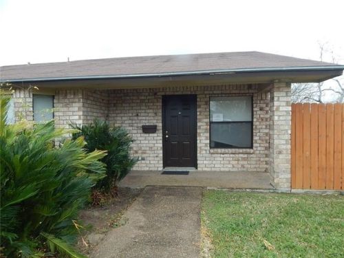 906 Fetick Ave, Taft, TX 78390-2914