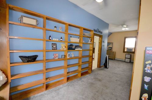 85 Broadway, Derry NH  03038-2019 exterior