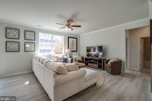 137 Winifred Dr, Hanover PA  17331 exterior