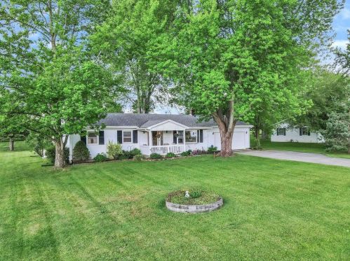 144 Stoney Ridge Dr, Pataskala, OH 43062-9457