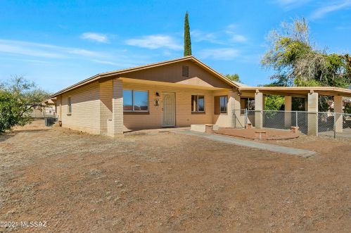 4980 Santa Maria Dr, Tumacacori, AZ 85645-9748