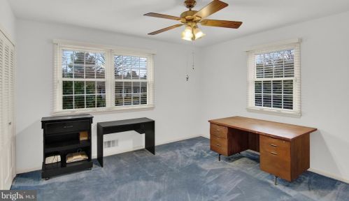 1226 Chestnut St, Hazle Township PA  18201-7502 exterior