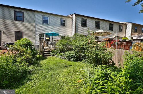 225 Ash Ln, Miquon, PA 19444-2101