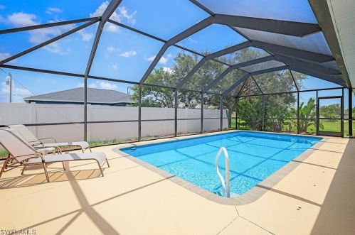 413 17th Pl, Cape Coral FL  33909-2205 exterior