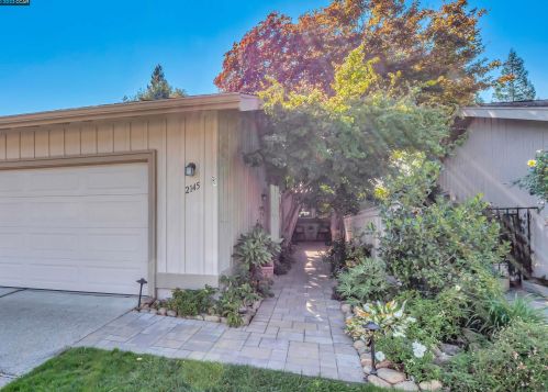 2145 Myrtle Beach Ln, Danville CA  94526-6213 exterior