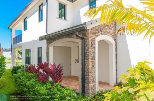 11826 13th Ct, Hollywood, FL 33025