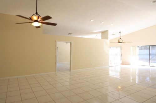 204 Citrus Trail Cir, Boynton Beach FL  33436-1829 exterior