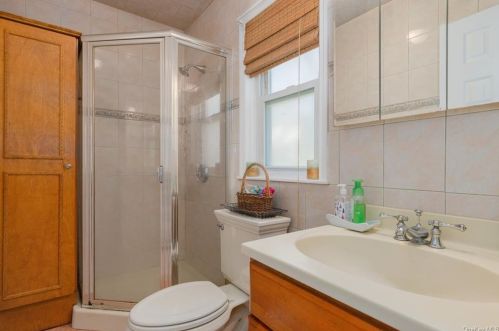 139 Hilburn Rd, Scarsdale NY  10583-6117 exterior